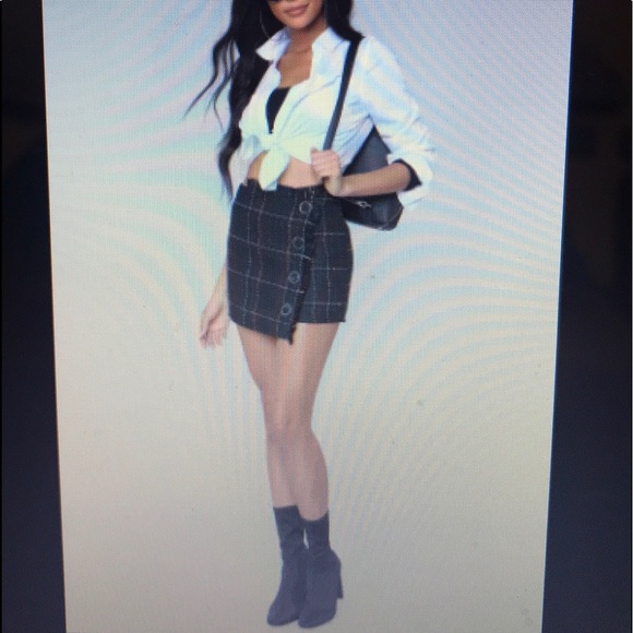 Fashion Nova Tweed Skirt - Picture 5 of 5